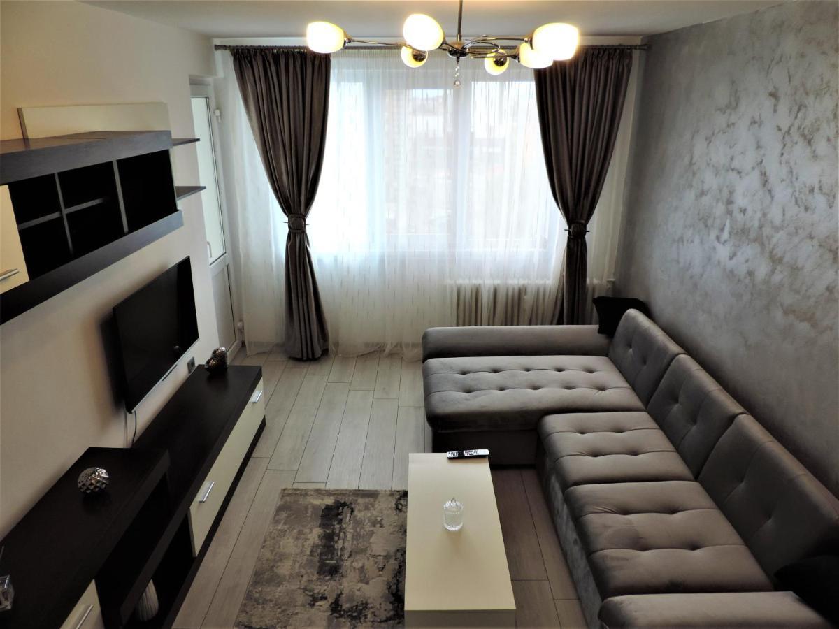 Victoriei Boulevard Private Appartamento Braşov