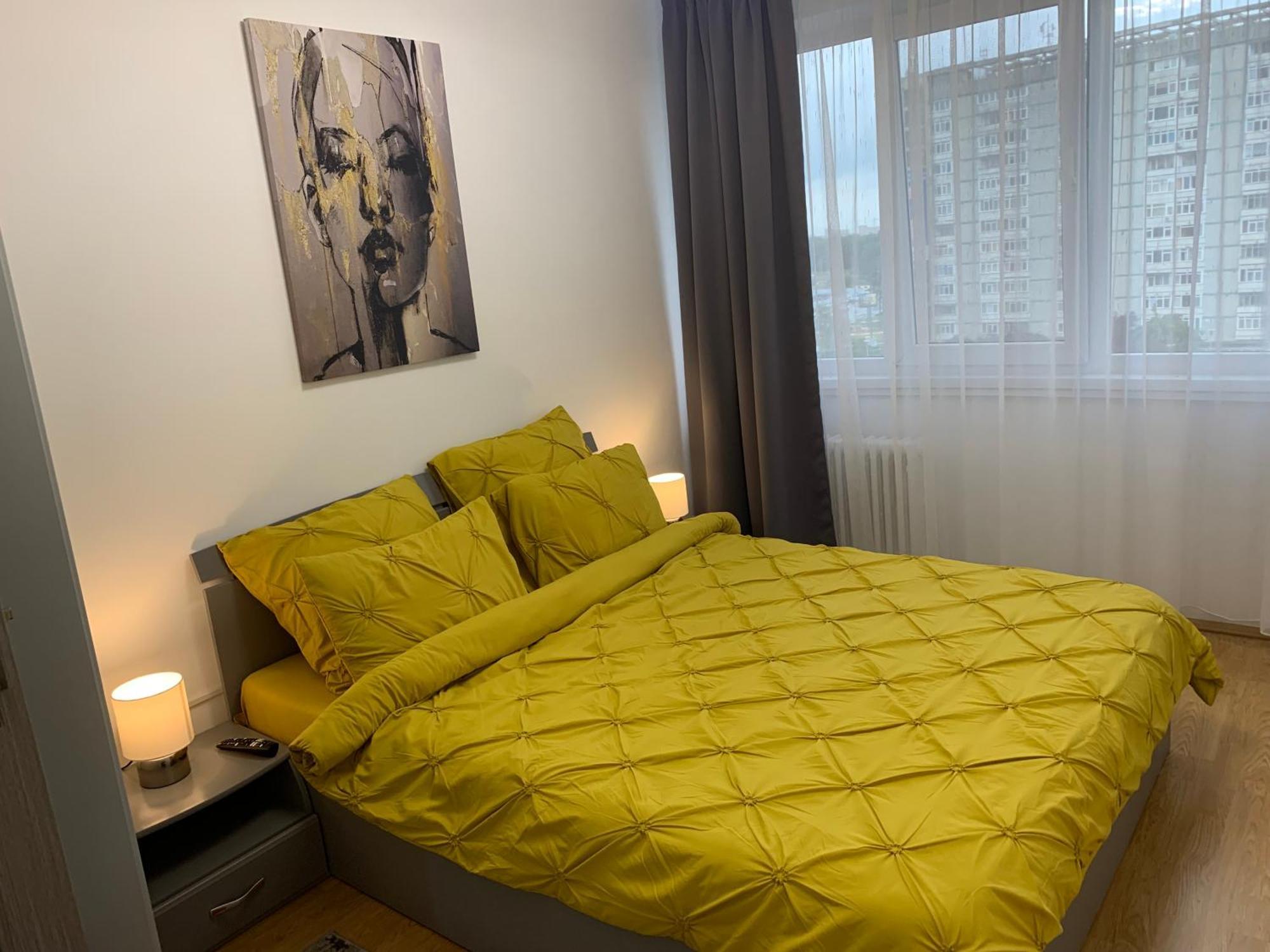 Victoriei Boulevard Private Braşov